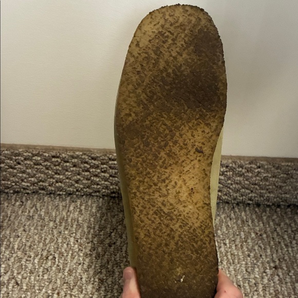 Clark’s Original’s Wallabees Low Tan Suede - Picture 3 of 6